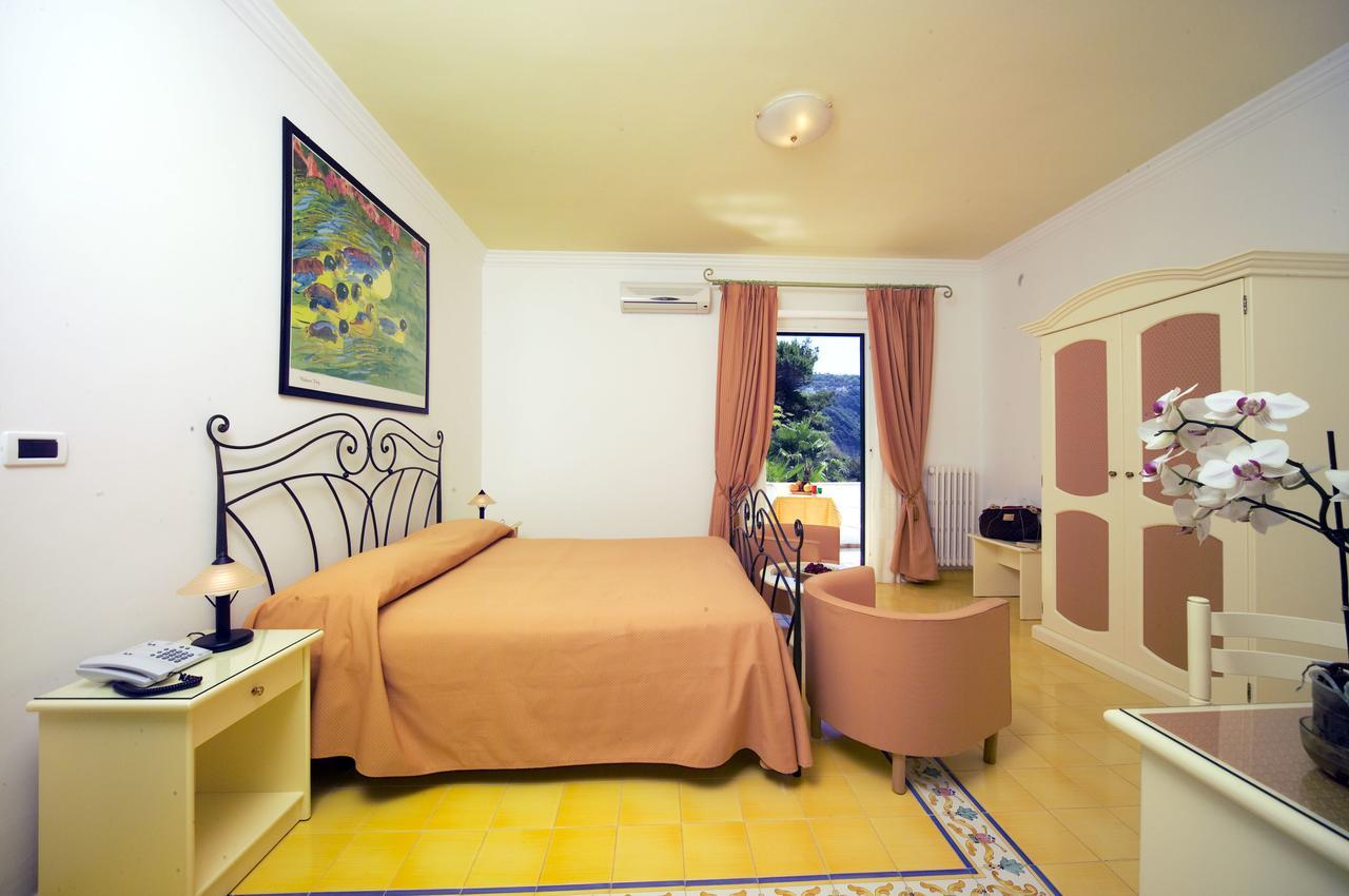 Hotel Villa Bianca Forio di Ischia Eksteriør billede