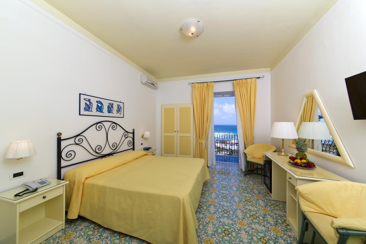 Hotel Villa Bianca Forio di Ischia Eksteriør billede